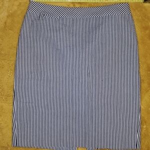 J Crew The Pencil Skirt Size 6